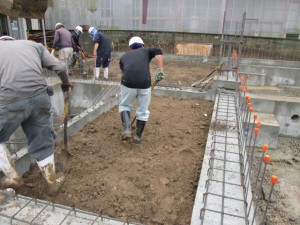 基礎、土間工事中